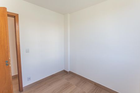Apartamento à venda com 90m², 3 quartos e 2 vagas Apartamento à venda com 90m², 3 quartos e 2 vagasQuarto 1
