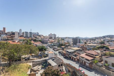 Apartamento à venda com 90m², 3 quartos e 2 vagas Apartamento à venda com 90m², 3 quartos e 2 vagasVista da Cobertura