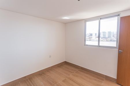 Apartamento à venda com 90m², 3 quartos e 2 vagas Apartamento à venda com 90m², 3 quartos e 2 vagasSuíte
