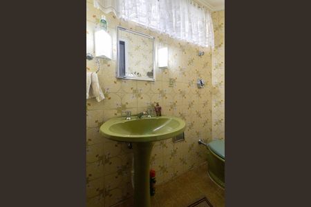 Casa à venda com 120m², 3 quartos e 2 vagas Casa à venda com 120m², 3 quartos e 2 vagasBanheiro Social 1