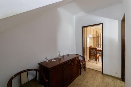 Casa à venda com 120m², 3 quartos e 2 vagas Casa à venda com 120m², 3 quartos e 2 vagasSala