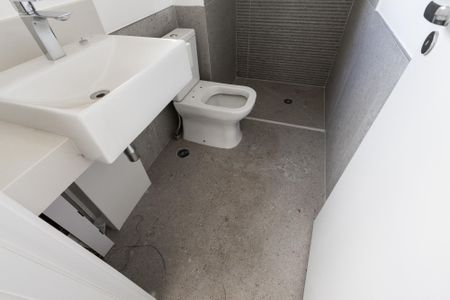 Apartamento à venda com 73m², 2 quartos e 1 vaga Apartamento à venda com 73m², 2 quartos e 1 vagaBanheiro Suíte 1