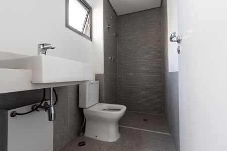 Apartamento à venda com 73m², 2 quartos e 1 vaga Apartamento à venda com 73m², 2 quartos e 1 vagaBanheiro Suíte 1