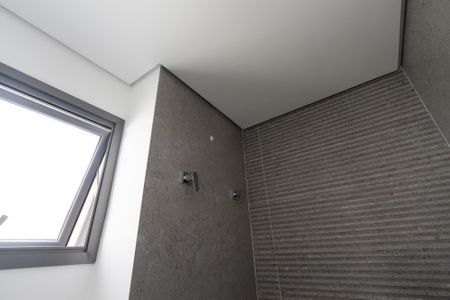 Apartamento à venda com 73m², 2 quartos e 1 vaga Apartamento à venda com 73m², 2 quartos e 1 vagaBanheiro Suíte 1