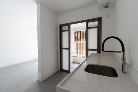 Apartamento à venda com 73m², 2 quartos e 1 vaga Apartamento à venda com 73m², 2 quartos e 1 vagaCozinha