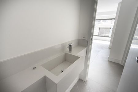 Apartamento à venda com 73m², 2 quartos e 1 vaga Apartamento à venda com 73m², 2 quartos e 1 vagaLavabo