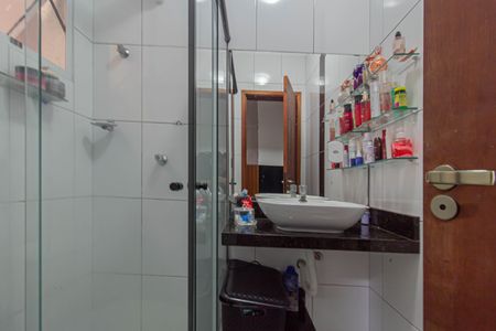 Casa de condomínio para alugar com 110m², 3 quartos e 2 vagas Casa de condomínio para alugar com 110m², 3 quartos e 2 vagasBanheiro da Suíte