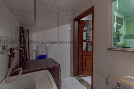 Casa de condomínio para alugar com 110m², 3 quartos e 2 vagas Casa de condomínio para alugar com 110m², 3 quartos e 2 vagasÁrea de Serviço