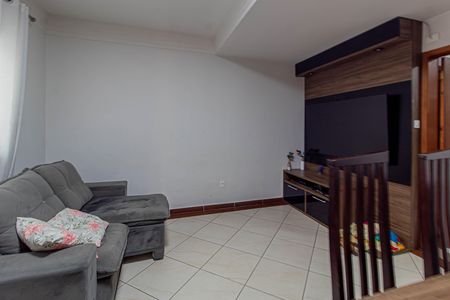 Sala de casa de condomínio para alugar com 3 quartos, 110m² em Vila Ré, São Paulo