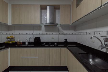Casa de condomínio para alugar com 110m², 3 quartos e 2 vagas Casa de condomínio para alugar com 110m², 3 quartos e 2 vagasCozinha