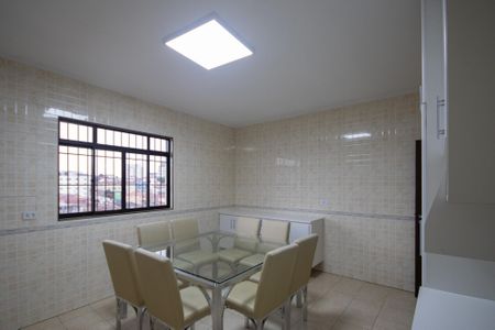 Casa para alugar com 277m², 3 quartos e 2 vagasCozinha