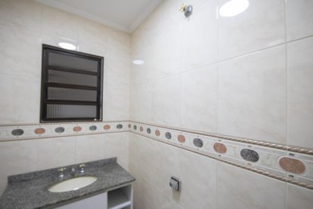 Casa para alugar com 277m², 3 quartos e 2 vagasBanheiro 4