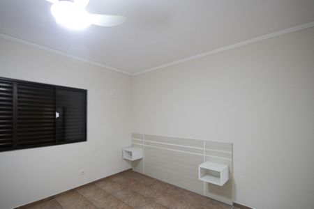 Casa para alugar com 277m², 3 quartos e 2 vagasSuíte