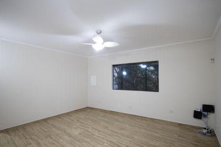 Casa para alugar com 277m², 3 quartos e 2 vagasSala