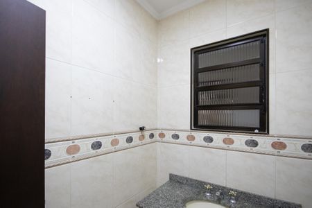 Casa para alugar com 277m², 3 quartos e 2 vagasBanheiro 4