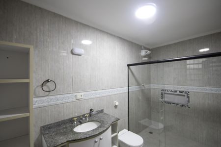 Casa para alugar com 277m², 3 quartos e 2 vagasBanheiro da Suíte