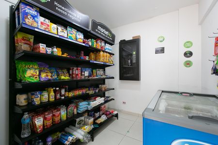 Apartamento à venda com 52m², 2 quartos e 1 vaga Apartamento à venda com 52m², 2 quartos e 1 vagaMini Mercado