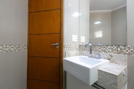 Apartamento à venda com 52m², 2 quartos e 1 vaga Apartamento à venda com 52m², 2 quartos e 1 vagaBanheiro