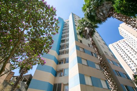 Apartamento à venda com 52m², 2 quartos e 1 vaga Apartamento à venda com 52m², 2 quartos e 1 vagaFachada da Torre
