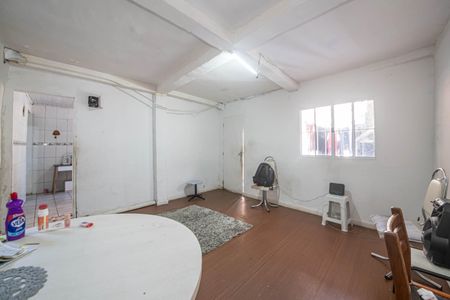 Casa à venda com 500m², 2 quartos e 2 vagasSala