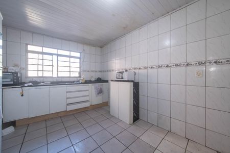 Casa à venda com 500m², 2 quartos e 2 vagasCozinha