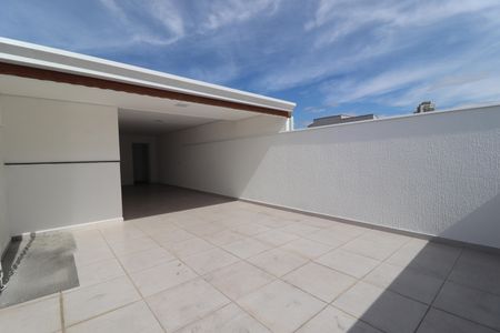 Apartamento à venda com 123m², 2 quartos e 4 vagasCobertura