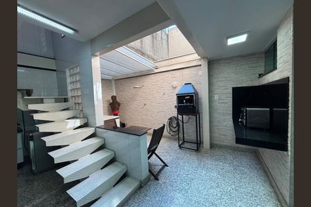 Casa à venda com 264m², 3 quartos e 3 vagas Casa à venda com 264m², 3 quartos e 3 vagasFoto 32