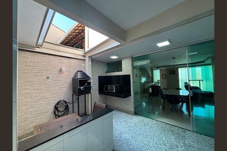 Casa à venda com 264m², 3 quartos e 3 vagas Casa à venda com 264m², 3 quartos e 3 vagasFoto 33