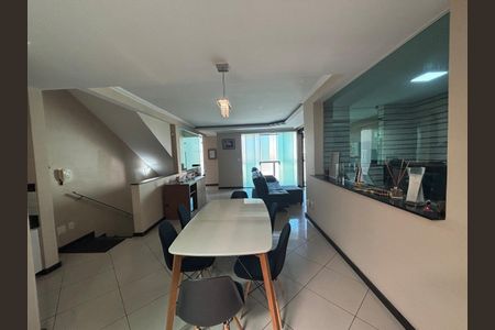 Casa à venda com 264m², 3 quartos e 3 vagas Casa à venda com 264m², 3 quartos e 3 vagasFoto 08