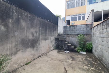 Casa à venda com 182m², 3 quartos e 5 vagas Casa à venda com 182m², 3 quartos e 5 vagasQuintal