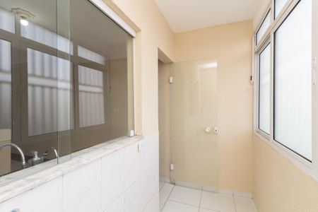 Casa à venda com 182m², 3 quartos e 5 vagas Casa à venda com 182m², 3 quartos e 5 vagasÁrea de Serviço