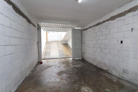 Casa à venda com 182m², 3 quartos e 5 vagas Casa à venda com 182m², 3 quartos e 5 vagasGaragem