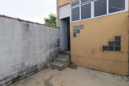 Casa à venda com 182m², 3 quartos e 5 vagas Casa à venda com 182m², 3 quartos e 5 vagasQuintal