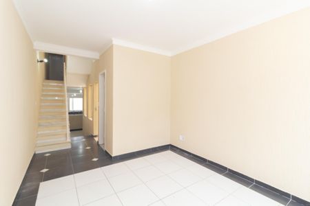 Sala de casa para alugar com 3 quartos, 182m² em Parque Cruzeiro do Sul, São Paulo