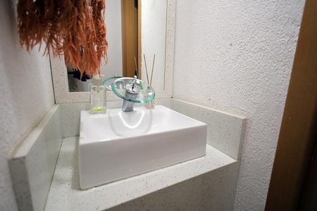 Apartamento à venda com 126m², 3 quartos e 3 vagas Apartamento à venda com 126m², 3 quartos e 3 vagasLavabo