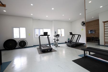 Apartamento à venda com 126m², 3 quartos e 3 vagas Apartamento à venda com 126m², 3 quartos e 3 vagasÁrea comum - Academia