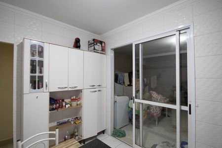 Casa à venda com 320m², 2 quartos e 2 vagasCozinha