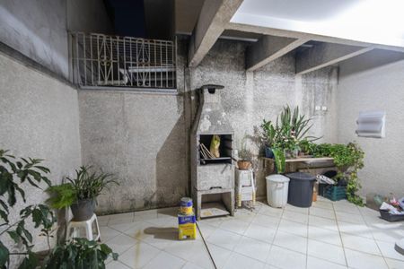 Casa à venda com 320m², 2 quartos e 2 vagasChurrasqueira