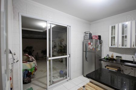 Casa à venda com 320m², 2 quartos e 2 vagasCozinha