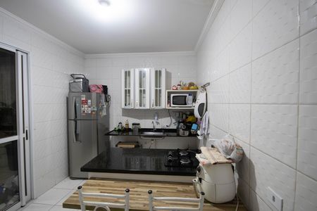 Casa à venda com 320m², 2 quartos e 2 vagasCozinha