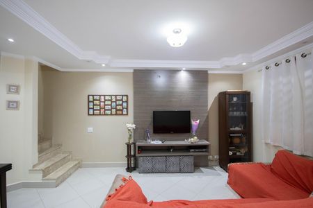 Casa à venda com 320m², 2 quartos e 2 vagasSala