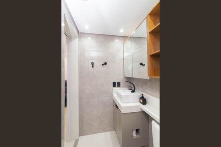 Banheiro Social de apartamento à venda com 2 quartos, 38m² em Cidade Líder, São Paulo
