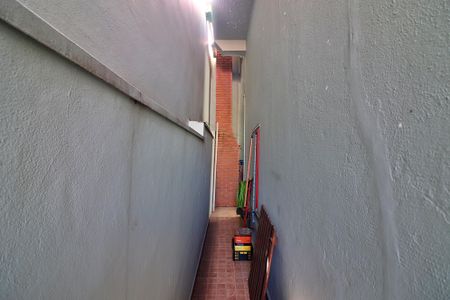 Casa à venda com 235m², 2 quartos e 8 vagasCorredor