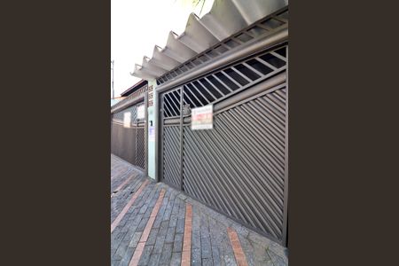 Casa à venda com 235m², 2 quartos e 8 vagasFachada