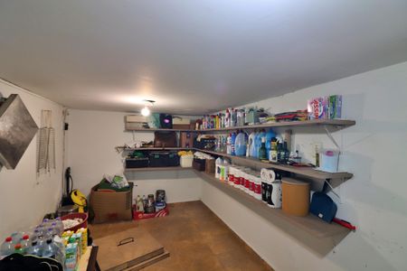 Casa à venda com 235m², 2 quartos e 8 vagasÁrea de Serviço