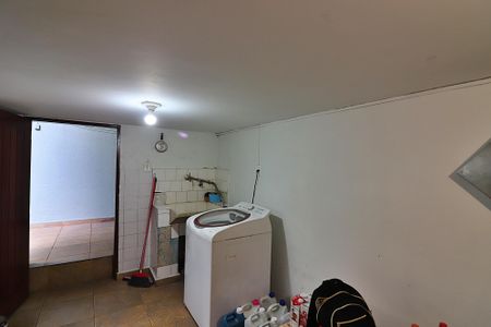 Casa à venda com 235m², 2 quartos e 8 vagasÁrea de Serviço