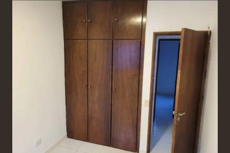 Apartamento para alugar com 75m², 3 quartos e 1 vagaQuarto
