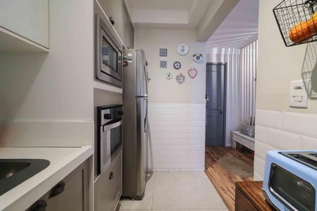 Apartamento à venda com 73m², 2 quartos e 2 vagasCozinha e Área de Serviço