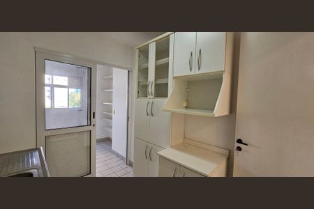 Apartamento à venda com 86m², 3 quartos e 2 vagasCozinha