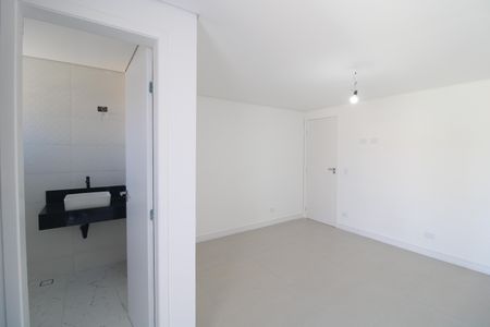 Casa à venda com 125m², 3 quartos e 2 vagasSuíte